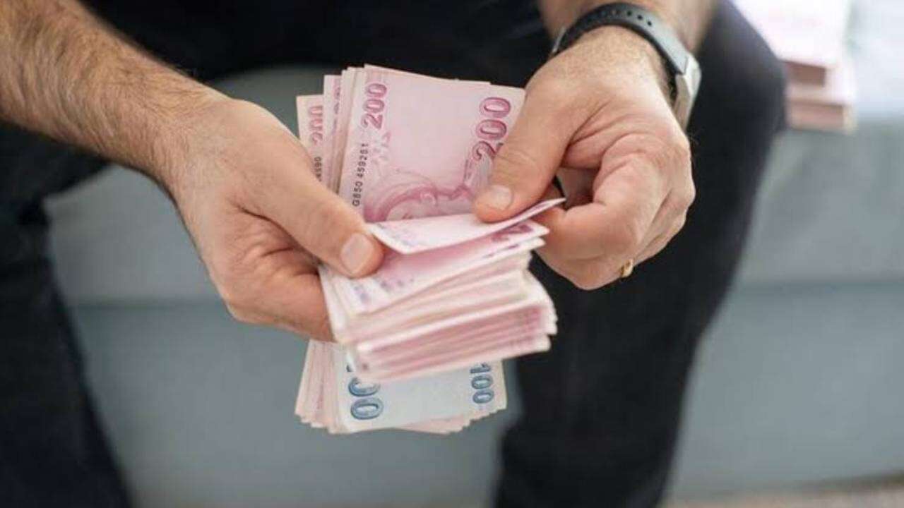 EYT'yi kaçıranlara yeni umut: 2000-2008 arası sigortalılara kademeli emeklilik masada, TBMM'ye 6 maddelik önerge sunuldu! 8